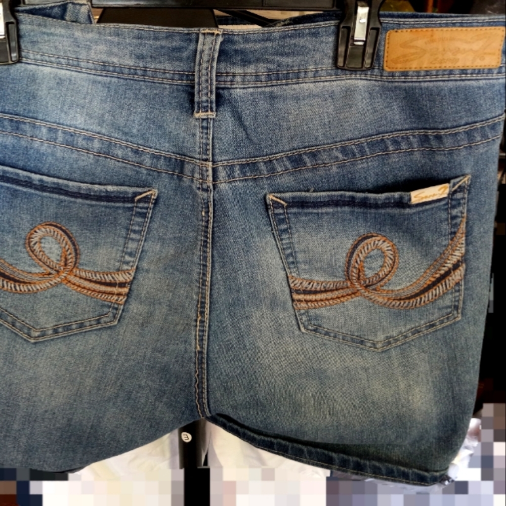 Jean women's shorts. Size 16.